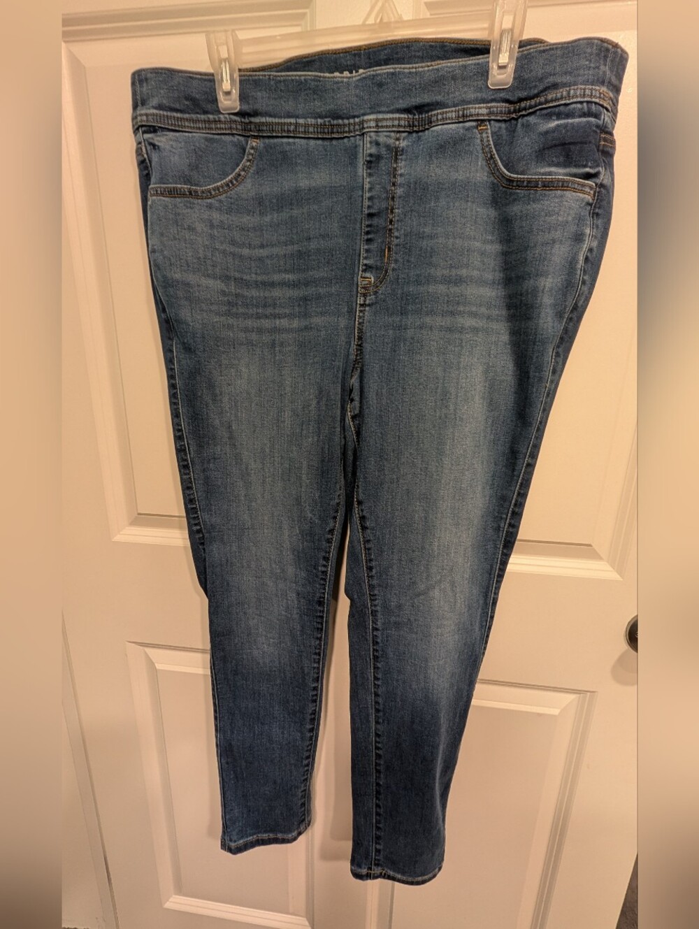 Torrid Pull On Stretch Mid-Rise Blue Women’s Jeans
